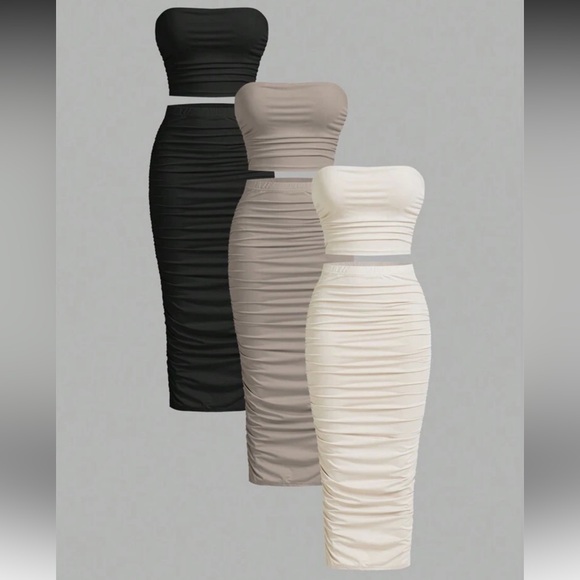 SHEIN Dresses & Skirts - SHEIN Tan Strapless Two Piece scrunched sides Dresses